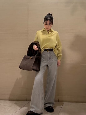 「アイテム（チューブトップ）」を使った、Mila Owenさん（レディース・155cm）の秋コーディネート