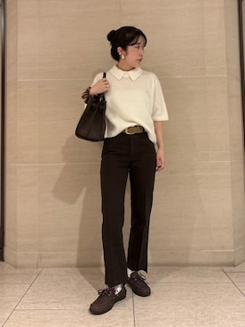 「アイテム（チューブトップ）」を使った、Mila Owenさん（レディース・155cm）の秋コーディネート