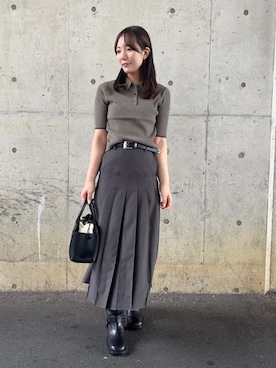 Mila Owenさん（レディース・159cm）の秋コーディネート