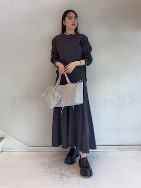 Mila Owenさん（レディース・158cm）の春コーディネート