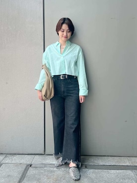 「アイテム（スリッポン）」を使った、Mila Owenさん（レディース・165cm）の夏コーディネート