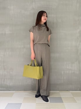 「アイテム（スリッポン）」を使った、Mila Owenさん（レディース・160cm）の夏コーディネート