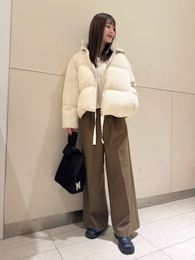 Mila Owenさん（レディース・163cm）の冬コーディネート