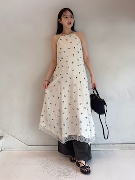 Mila Owenさんのコーディネート
