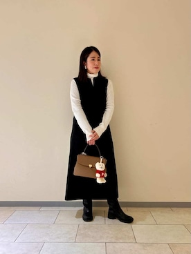 「アイテム（財布/小物）」を使った、Mila Owenさん（レディース・155cm）の冬コーディネート