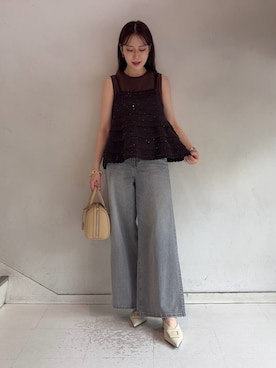 Mila Owenさんのコーディネート