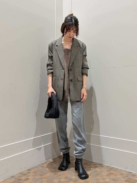 「Mila Owen（ミラオーウェン）のアイテム（その他パンツ）」を使った、Mila Owenさん（レディース・167cm）の秋コーディネート