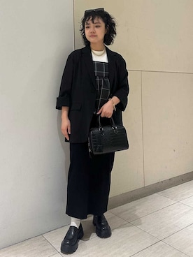 Mila Owenさん（レディース・157cm）の春コーディネート