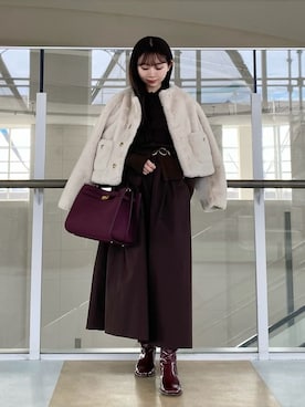 「アイテム（ノーカラージャケット）」を使った、Mila Owenさん（レディース・161cm）の秋コーディネート