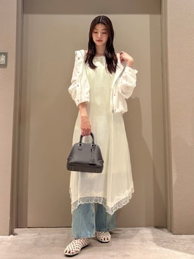 Mila Owenさん（レディース・169cm）の春コーディネート