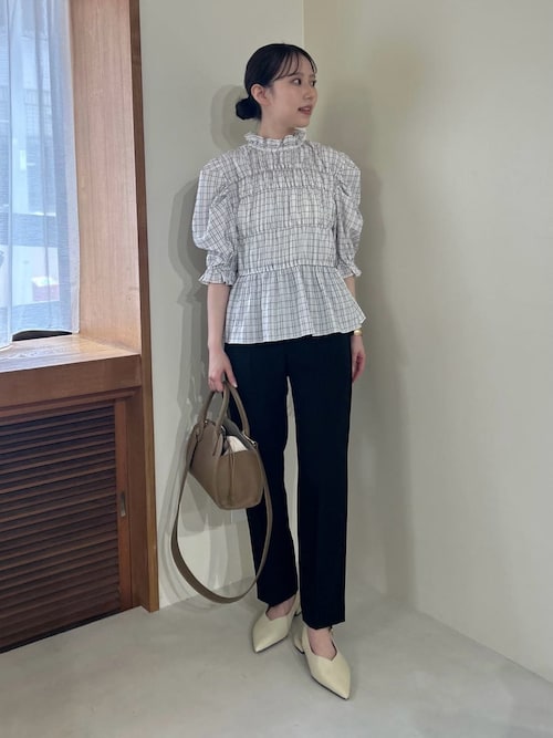 【新品・タグ付き】Mila Owen シャーリングペプラムフリルブラウス シャーリングペプラムフリルブラウス（シャツ/ブラウス）｜Mila