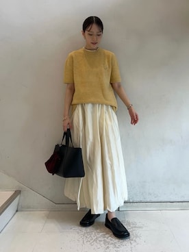 「アイテム（チャーム）」を使った、Mila Owenさん（レディース・158cm）の秋コーディネート