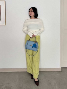 「アイテム（キーケース/キーアクセサリー）」を使った、Mila Owenさん（レディース・163cm）の秋コーディネート