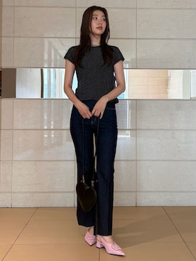 Mila Owenさんのコーディネート