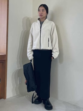 「アイテム（その他ヘアアクセサリー）」を使った、Mila Owenさん（レディース・158cm）の秋コーディネート
