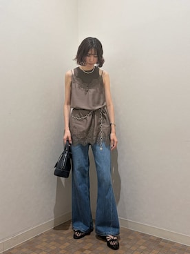 Mila Owenさん（レディース・167cm）の夏コーディネート
