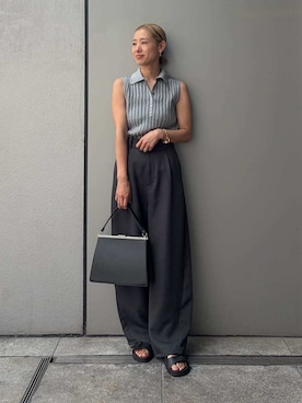 Mila Owenさんのコーディネート