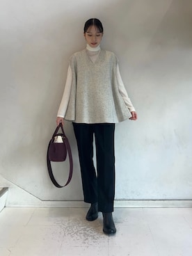 Mila Owenさん（レディース・158cm）の秋コーディネート