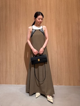 Mila Owenさんのコーディネート