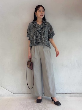 Mila Owenさんのコーディネート