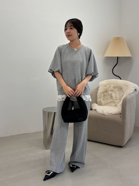 Mila Owenさんのコーディネート