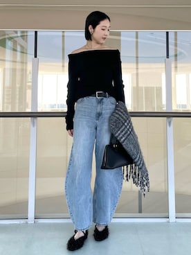 ドレープデザインオフショルニットTOPSを使った人気ファッション