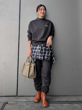 「Mila Owen（ミラオーウェン）のアイテム（その他パンツ）」を使った、Mila Owenさん（レディース・156cm）の秋コーディネート