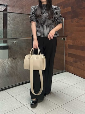 Mila Owenさん（レディース・156cm）の秋コーディネート