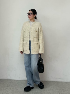 「アイテム（ノーカラージャケット）」を使った、Mila Owenさん（レディース・158cm）の冬コーディネート