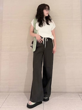 Mila Owenさん(レディース・155cm)の夏コーディネート