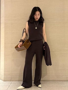 「アイテム（その他ヘアアクセサリー）」を使った、Mila Owenさん（レディース・155cm）の秋コーディネート