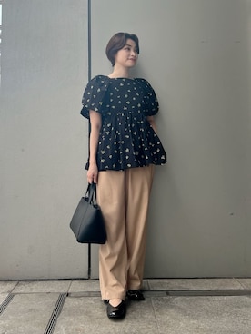 Mila Owenさん（レディース・165cm）の秋コーディネート