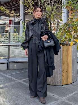 「アイテム（ピーコート）」を使った、Mila Owenさん（レディース・156cm）の冬コーディネート