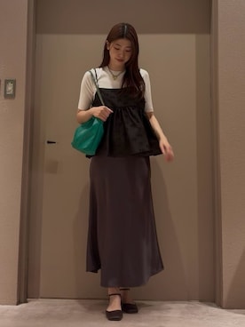 Mila Owenさん（レディース・169cm）の春コーディネート