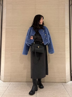 「アイテム（ノーカラージャケット）」を使った、Mila Owenさん（レディース・155cm）の冬コーディネート