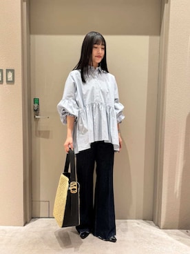 Mila Owenさん（レディース・163cm）の春コーディネート