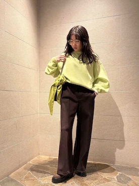 Mila Owenさんのコーディネート