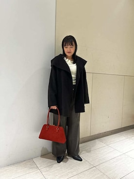 「アイテム（ステンカラーコート、グレー系）」を使った、Mila Owenさん（レディース・158cm）の秋コーディネート