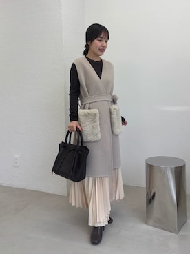 Mila Owenさんのコーディネート