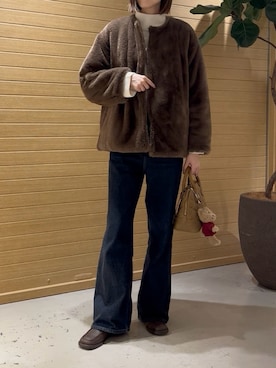 Mila Owenさん(レディース・175cm)の冬コーディネート