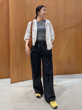 Mila Owenさん（レディース・156cm）の春コーディネート