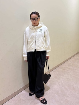 Mila Owenさん（レディース・155cm）の夏コーディネート
