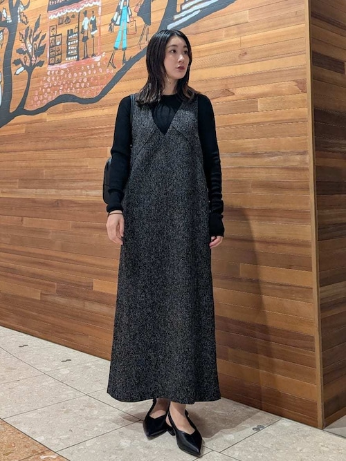 ミラオーウェン　MilaOwen 2025 クルーネック　ワンピース ミラ オーウェン Mila Owen クルーネックアメスリティアード