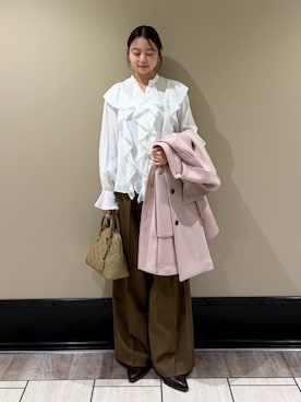 Mila Owenさん（レディース・162cm）の冬コーディネート