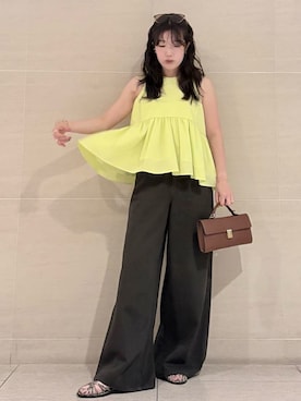 Mila Owenさんのコーディネート