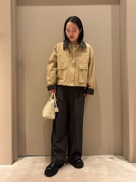 「Mila Owen（ミラオーウェン）のショートテントシルエットハンティングジャケット（ミリタリージャケット、ベージュ系）」を使った、Mila Owenさんの春コーディネート
