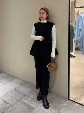 「ボリューム」｜Mila Owenさん（レディース・163cm）の冬コーディネート