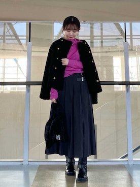 「ノーカラージャケット」｜「アイテム（アクセサリー）」を使った、Mila Owenさん（レディース・161cm）の冬コーディネート