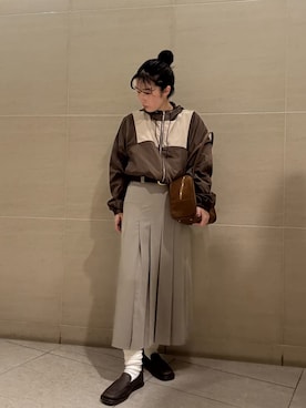 Mila Owenさん（レディース・155cm）の秋コーディネート