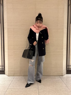 「アイテム（ストール/ショール）」を使った、Mila Owenさん（レディース・155cm）の秋コーディネート